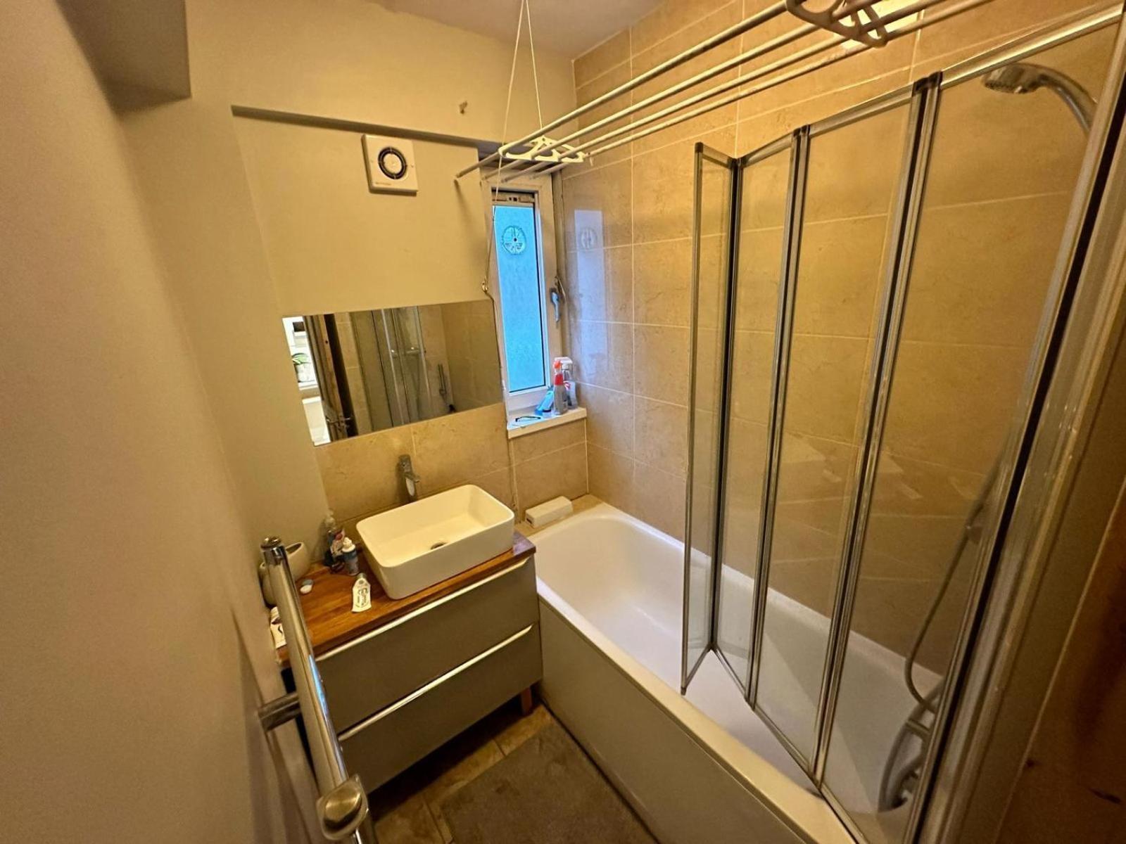 Guest house Victoria Park House R1 London